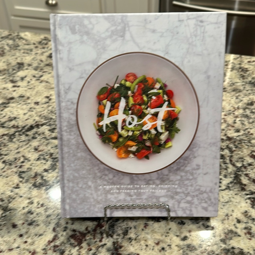 Host   A Modern Guide to eating Drinking & Feeding your friends